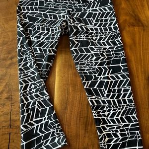 Onzie Crop Leggings Print M/L Print